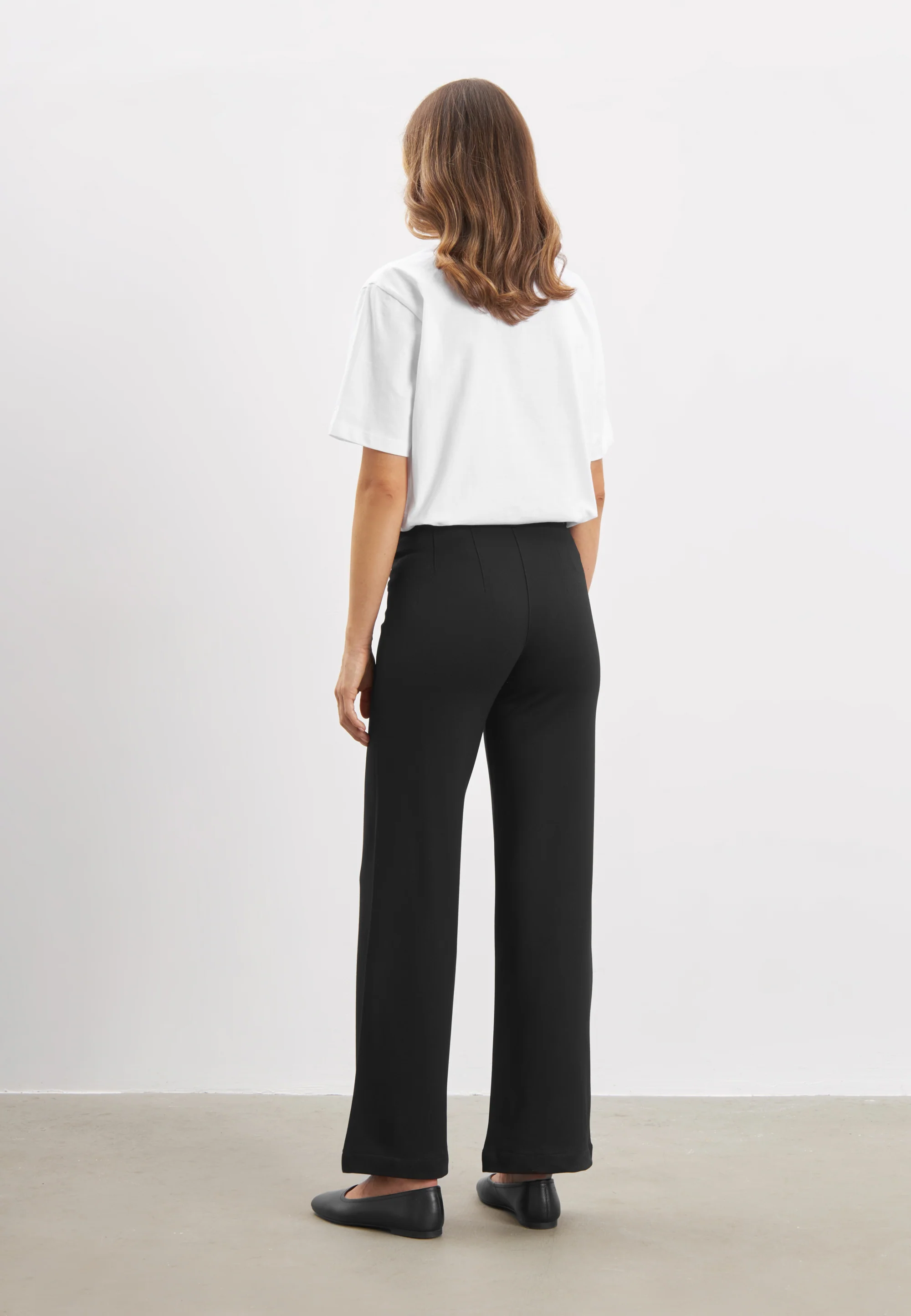 Donna Loose Jersey - Short Length - Black brushed - Image 3