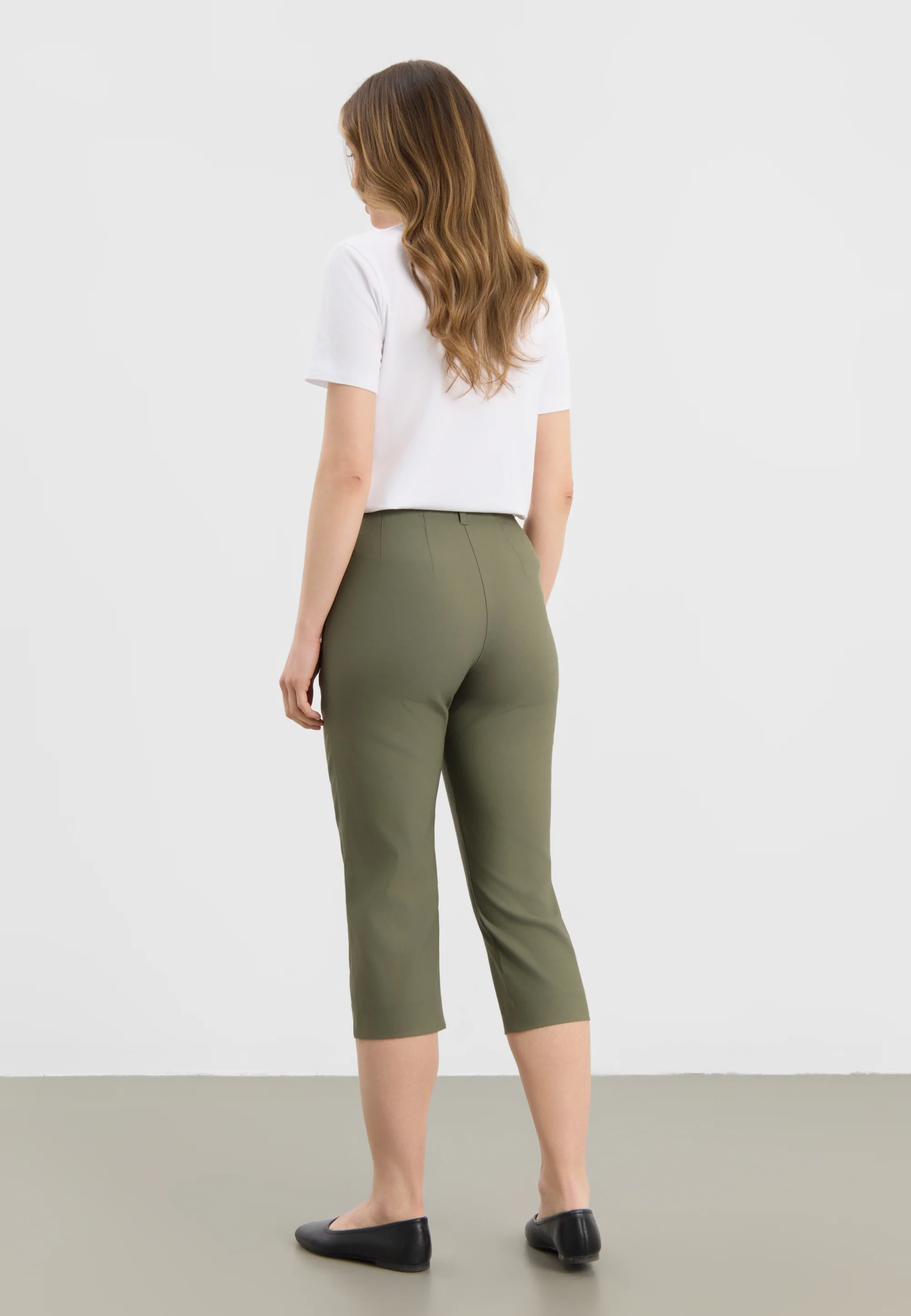 Taylor Regular Capri Medium Length - Khaki - Image 3