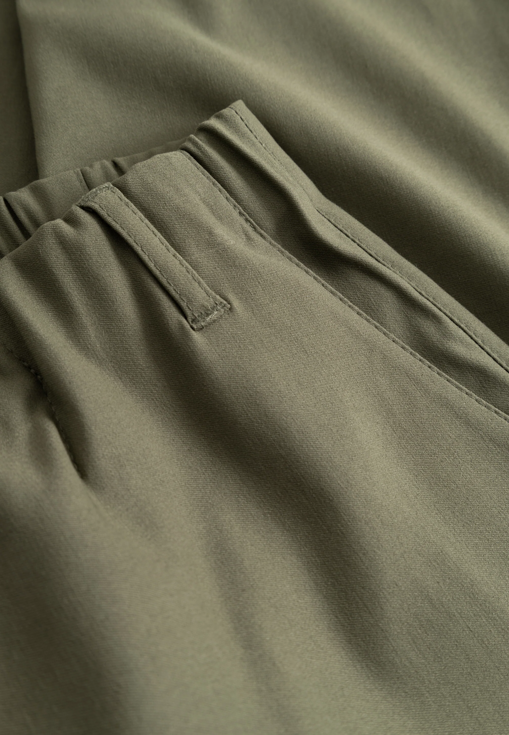 Taylor Regular Capri Medium Length - Khaki - Image 6
