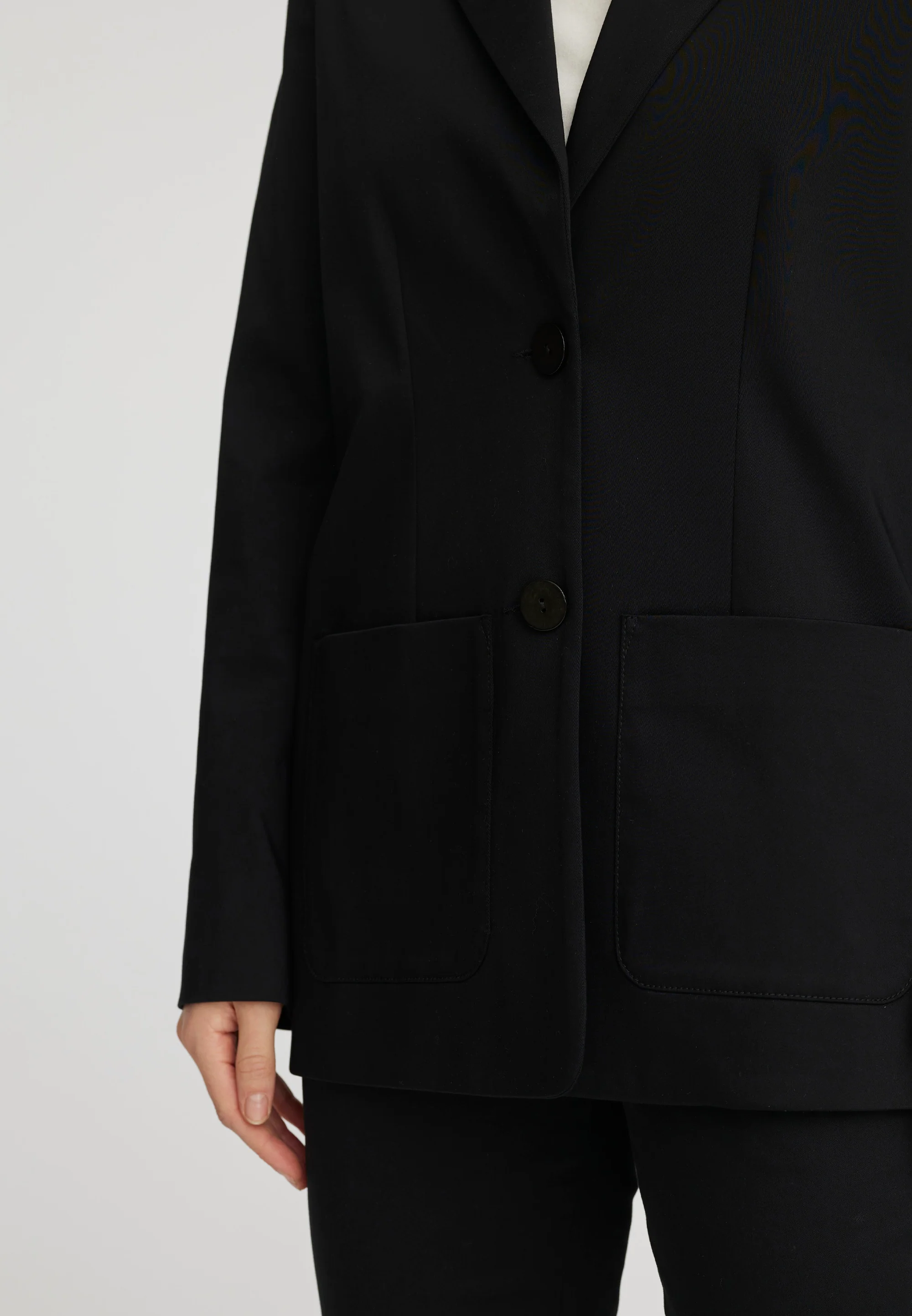 Britt Blazer 76cm - Black - Image 7