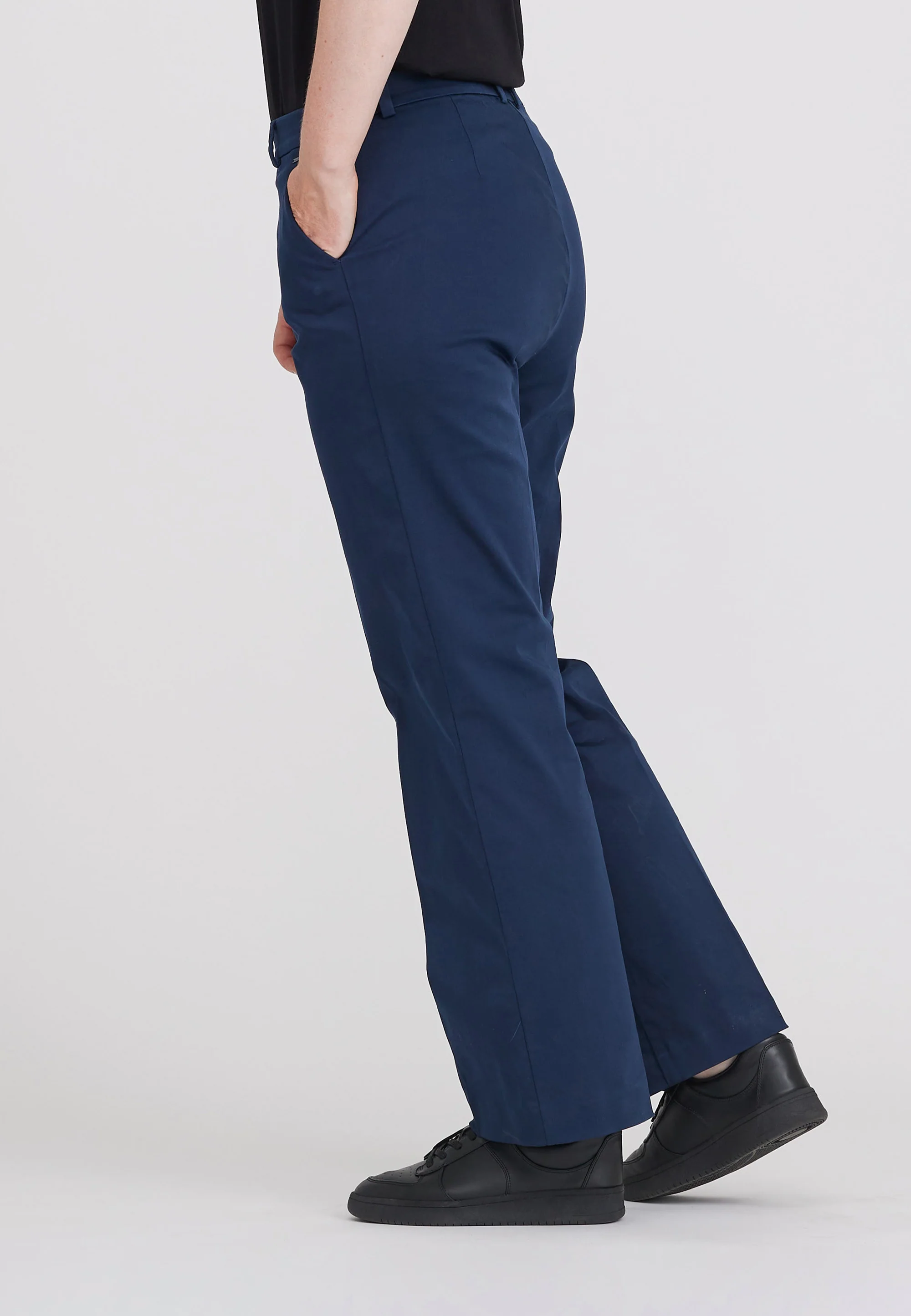 Phoebe Loose - Medium Length - Navy - Image 4