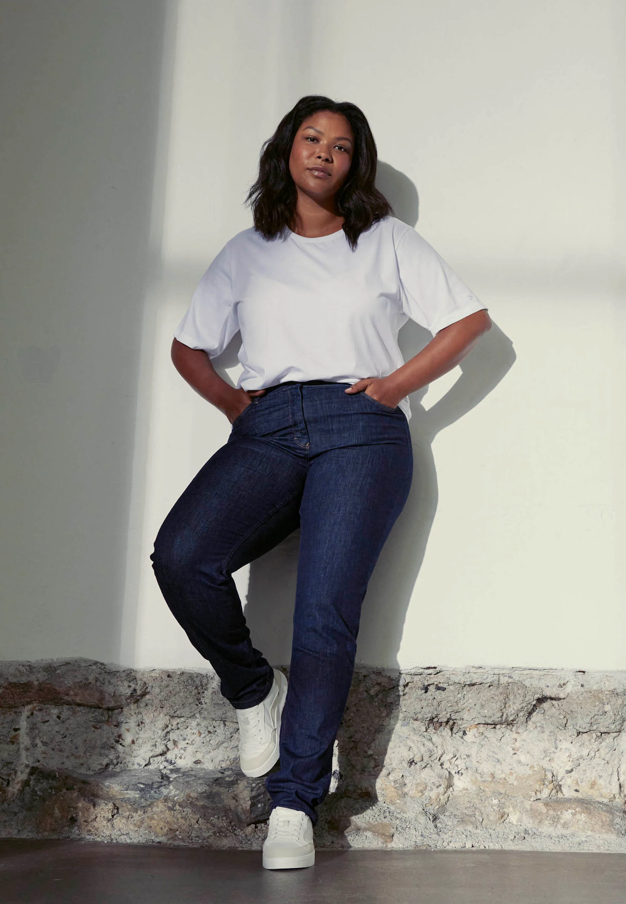 Charlotte Regular - Long Length - Dark Blue Denim - Image 2