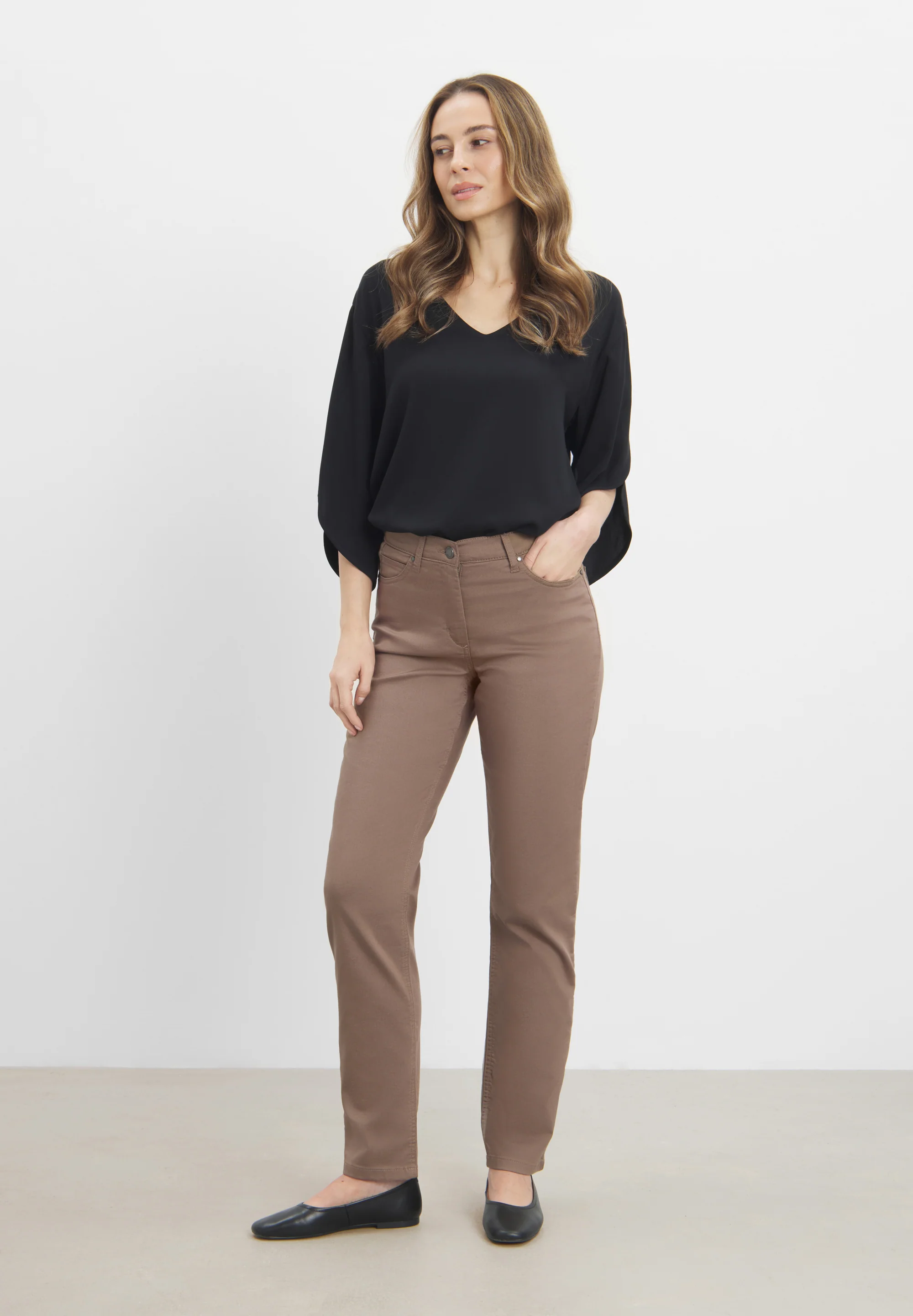 Charlotte Regular - Medium Length - Sika