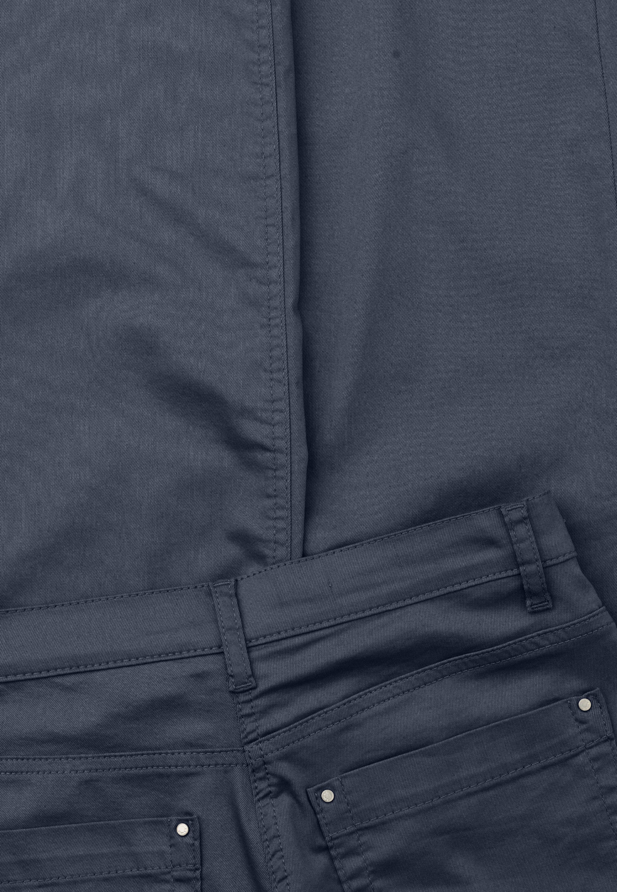 Charlotte Regular - Medium Length - Navy - Image 3