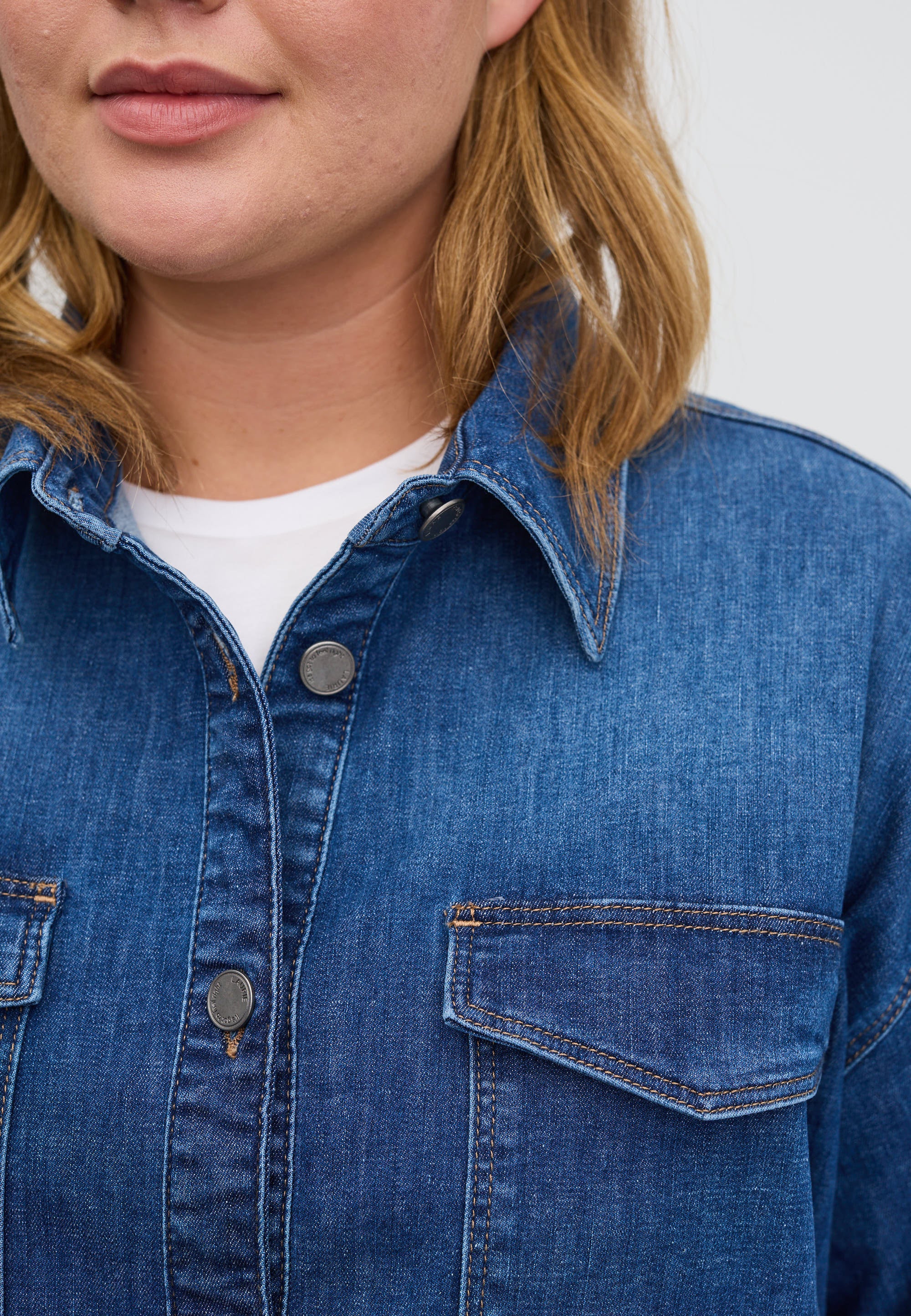 Mille Oversize Shirt Jacket - Long Sleeve - Washed Blue Denim - Image 7