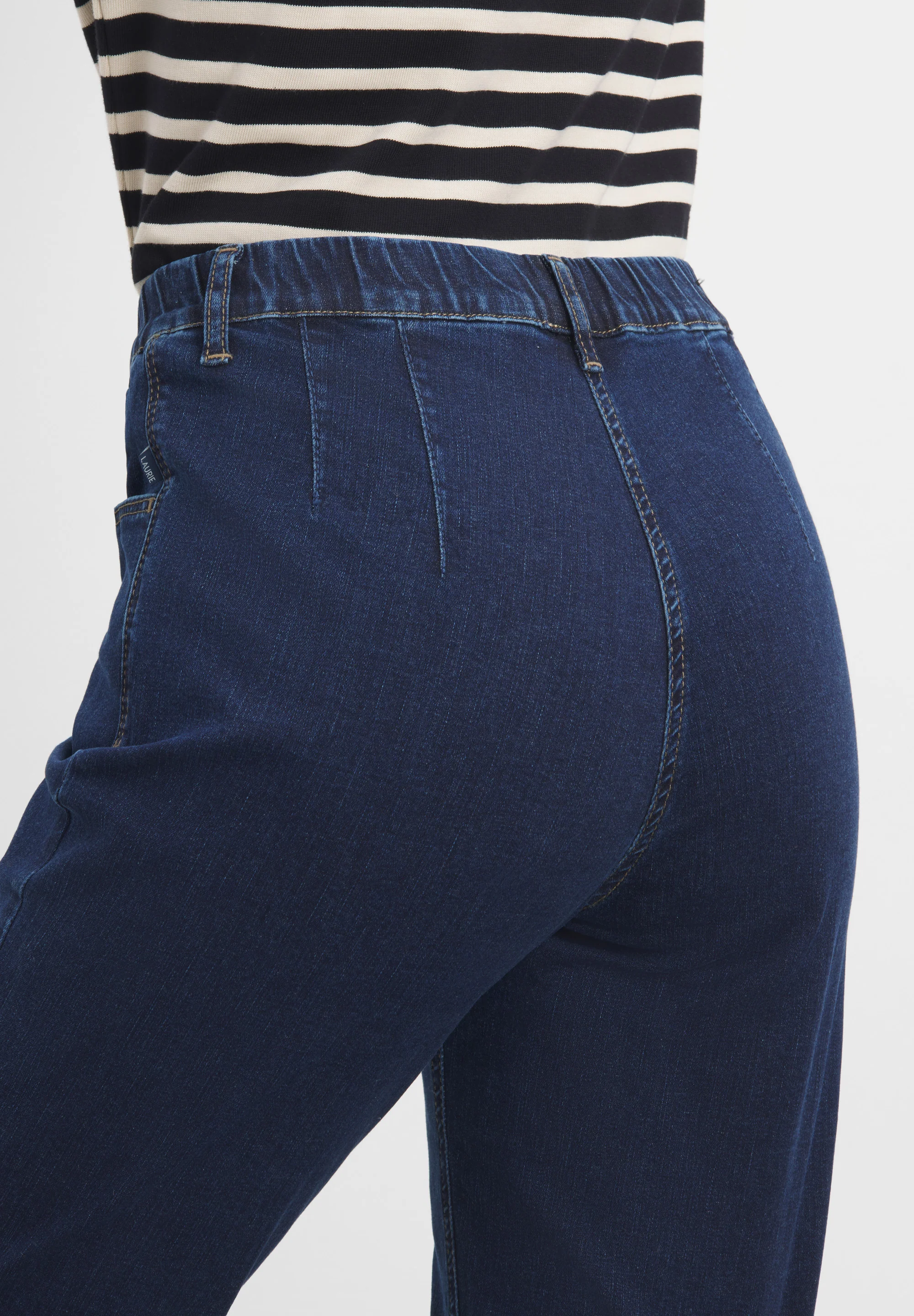 Kelly Regular - Short Length - Dark Blue Denim - Image 4