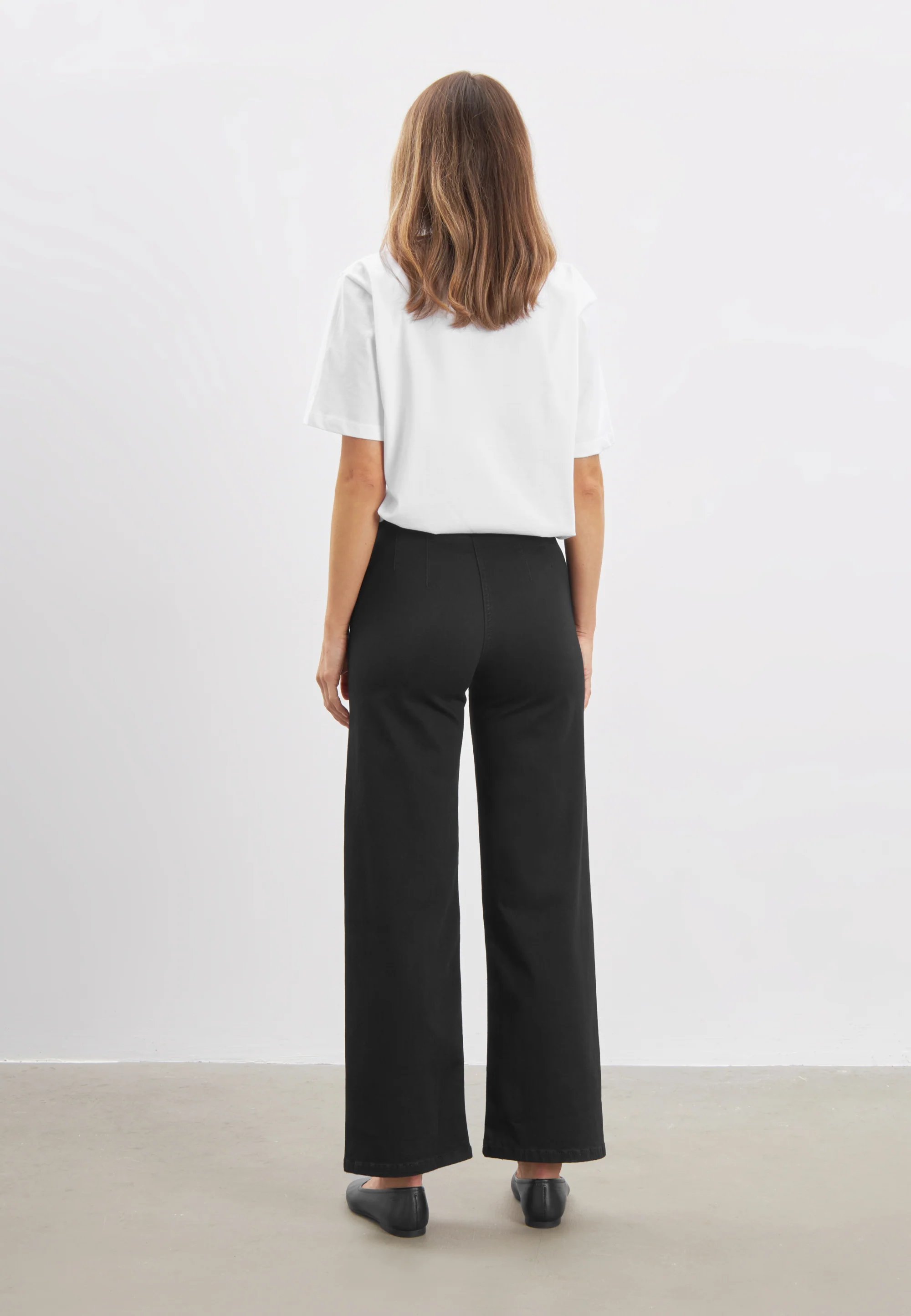Donna Loose - Short Length - Black Denim - Image 3