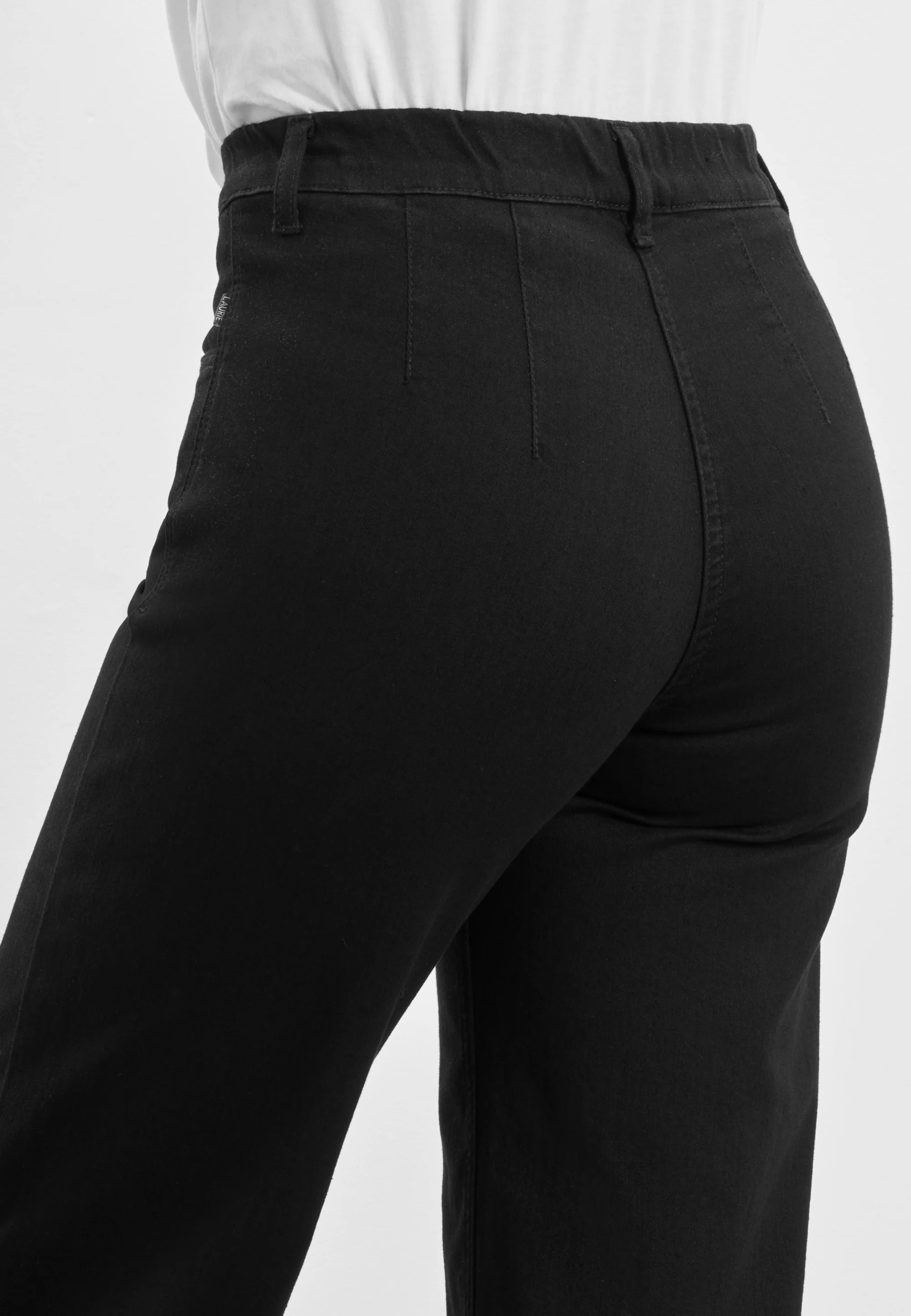 Donna Loose - Short Length - Black Denim - Image 4