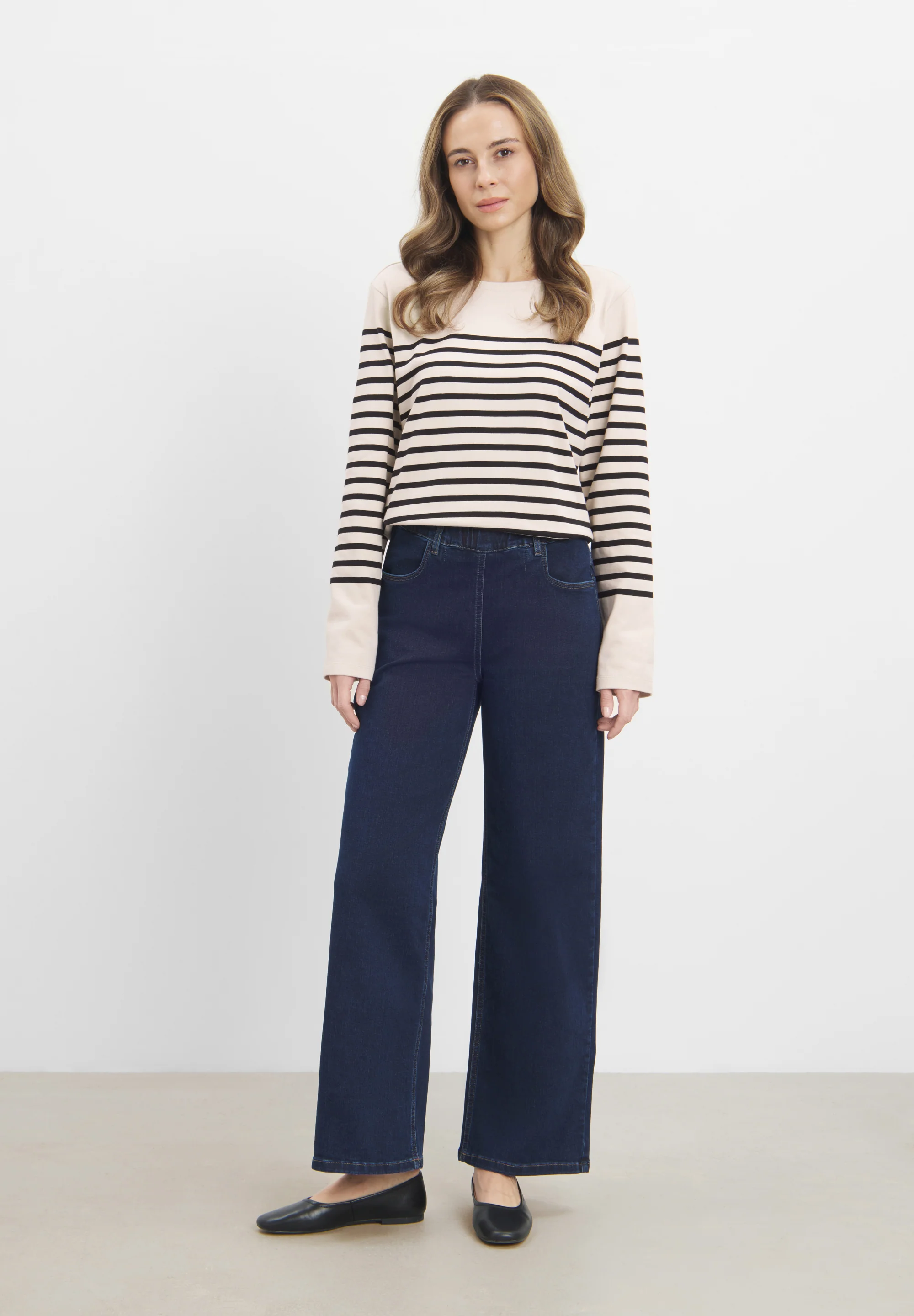 Donna Loose - Short Length - Dark Blue Denim