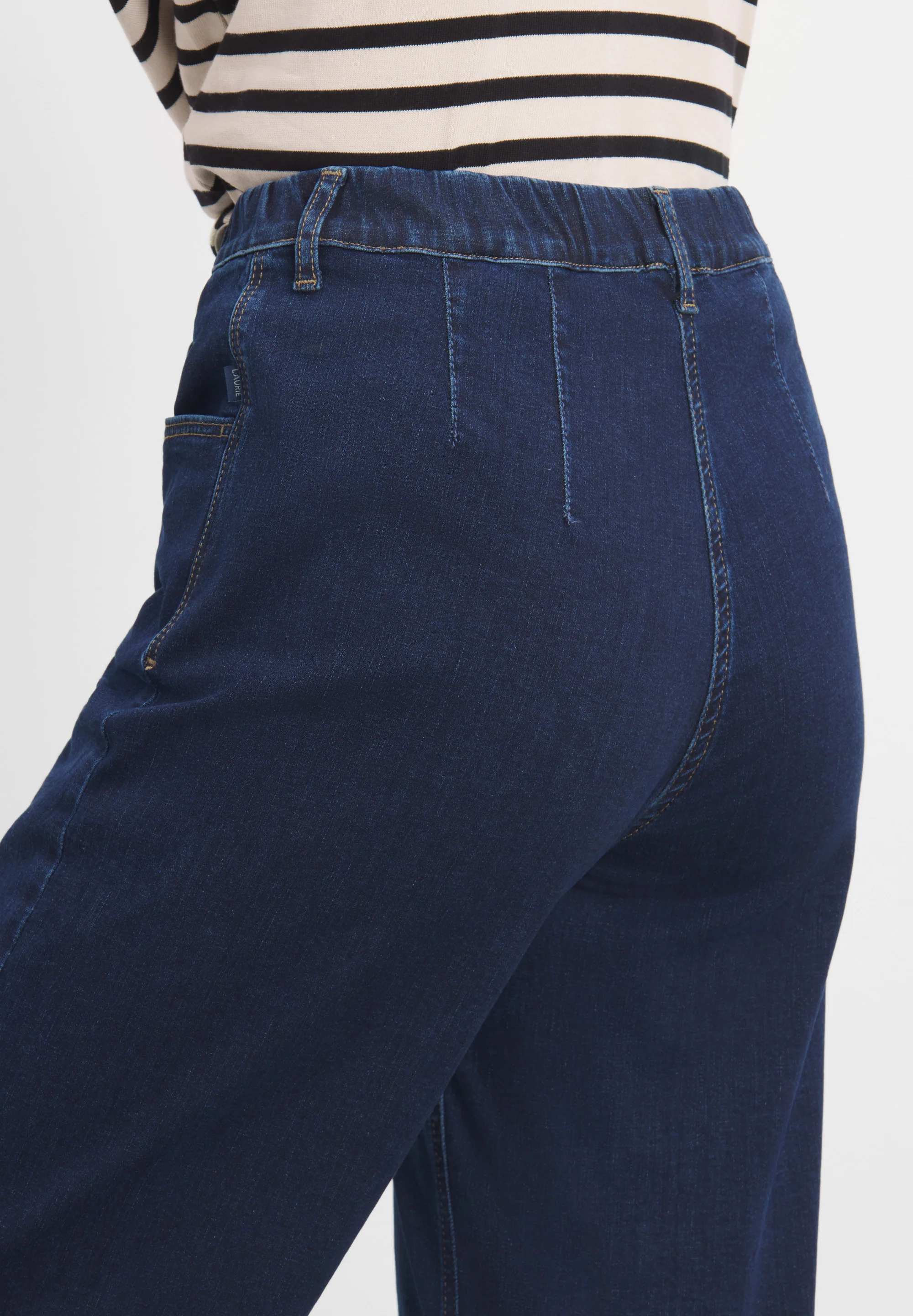 Donna Loose - Short Length - Dark Blue Denim - Image 4