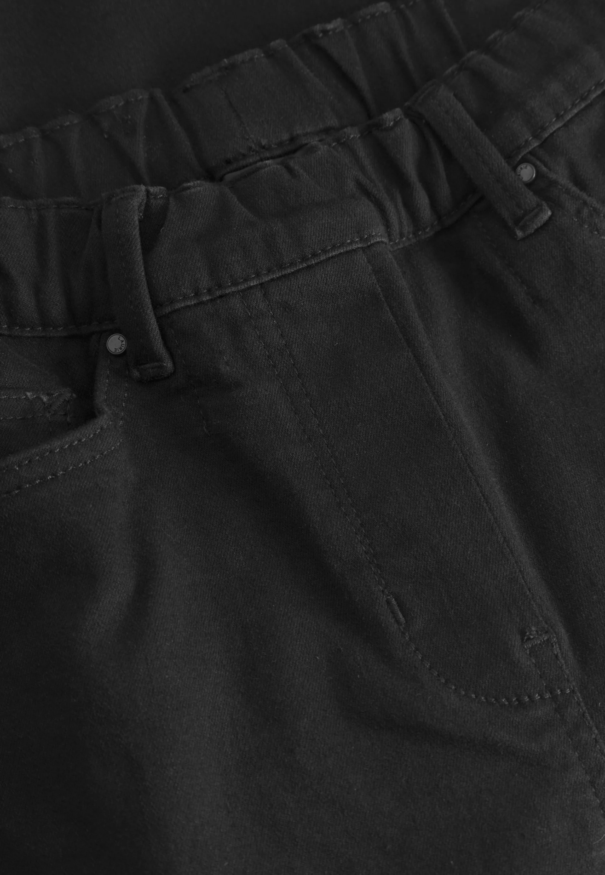 Hannah Regular - Medium Length - Black Denim - Image 5