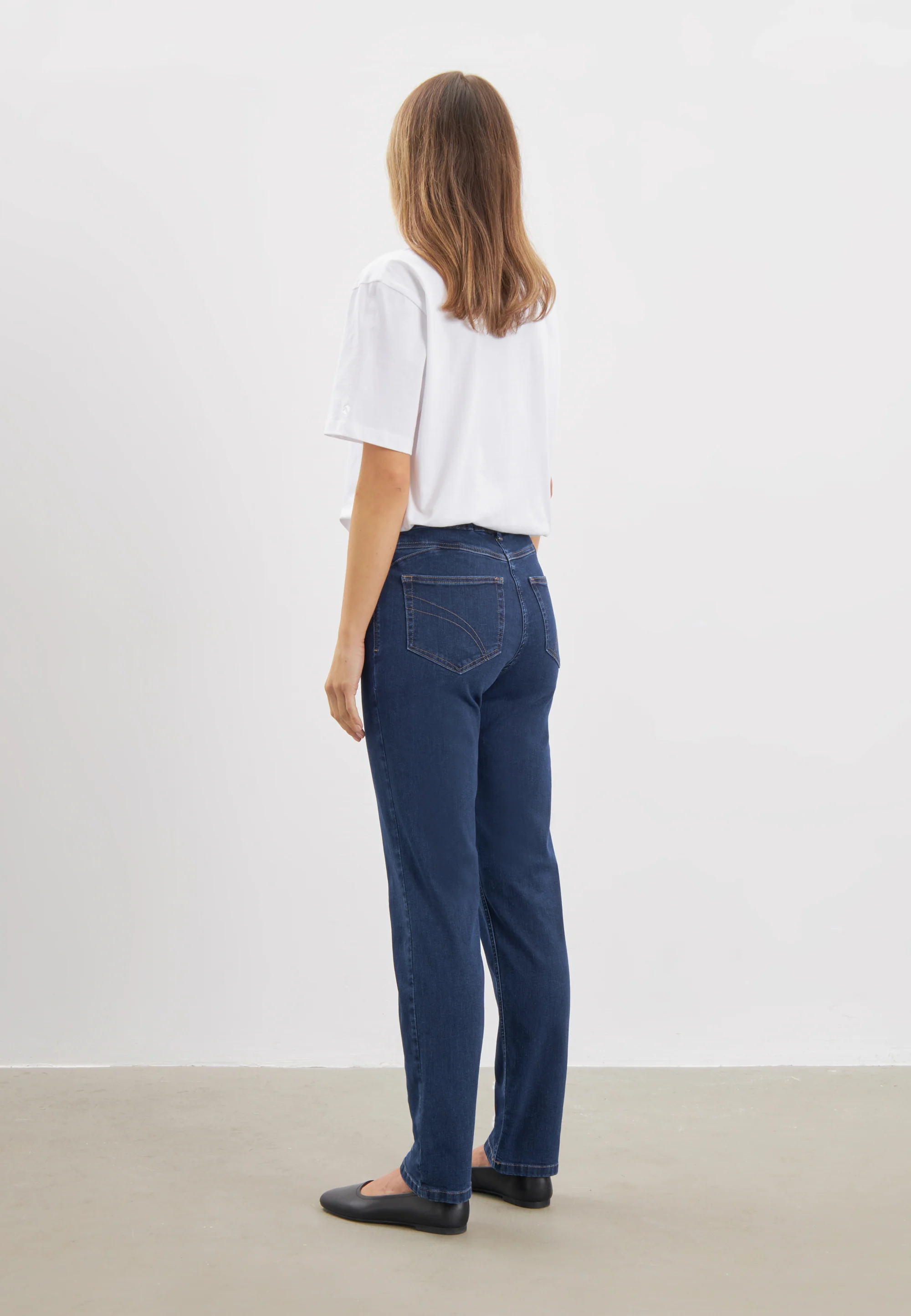 Hannah Regular - Medium Length - Dark Blue Denim - Image 3