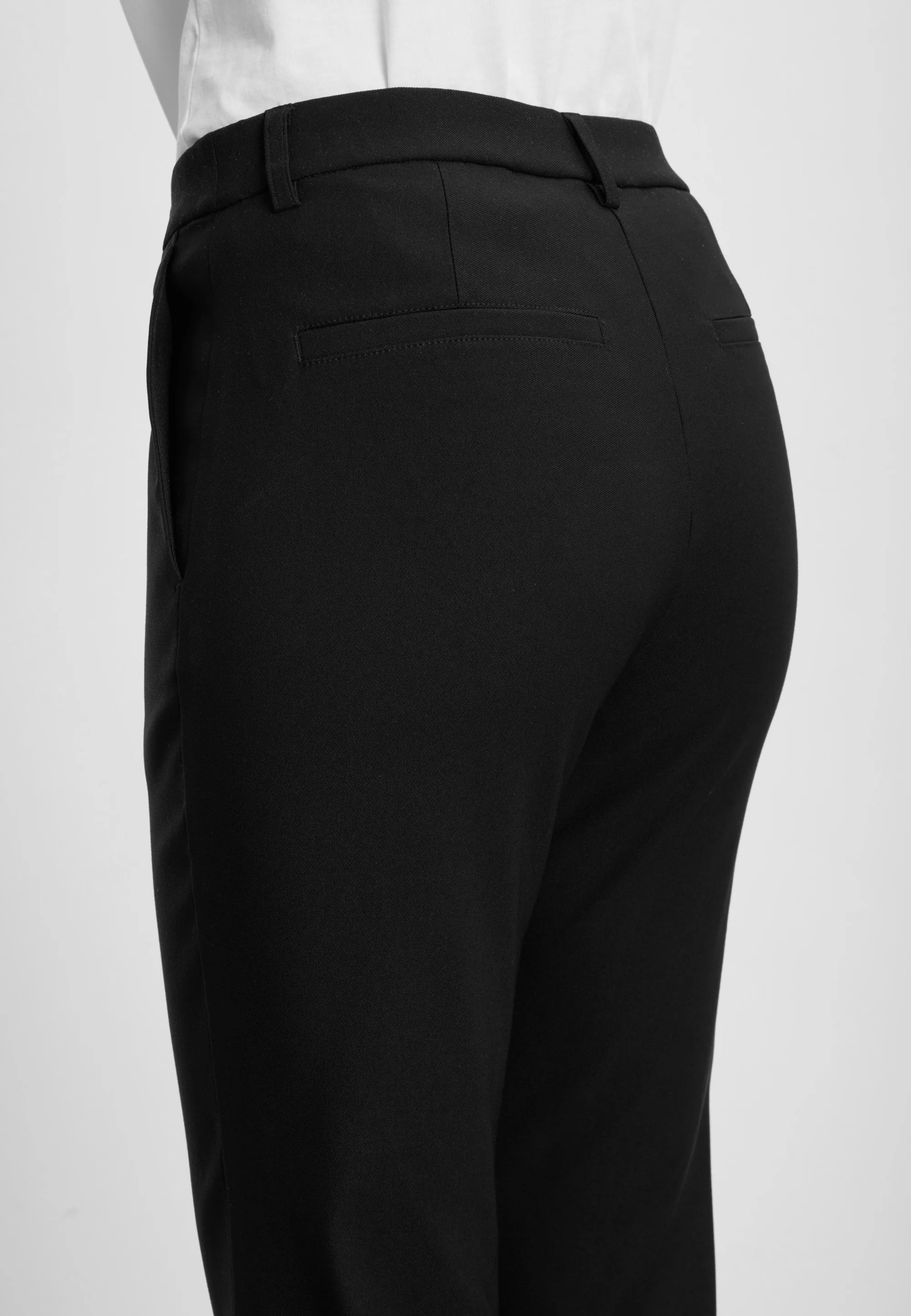 Zina Flare Regular - Medium Length - Black - Image 4
