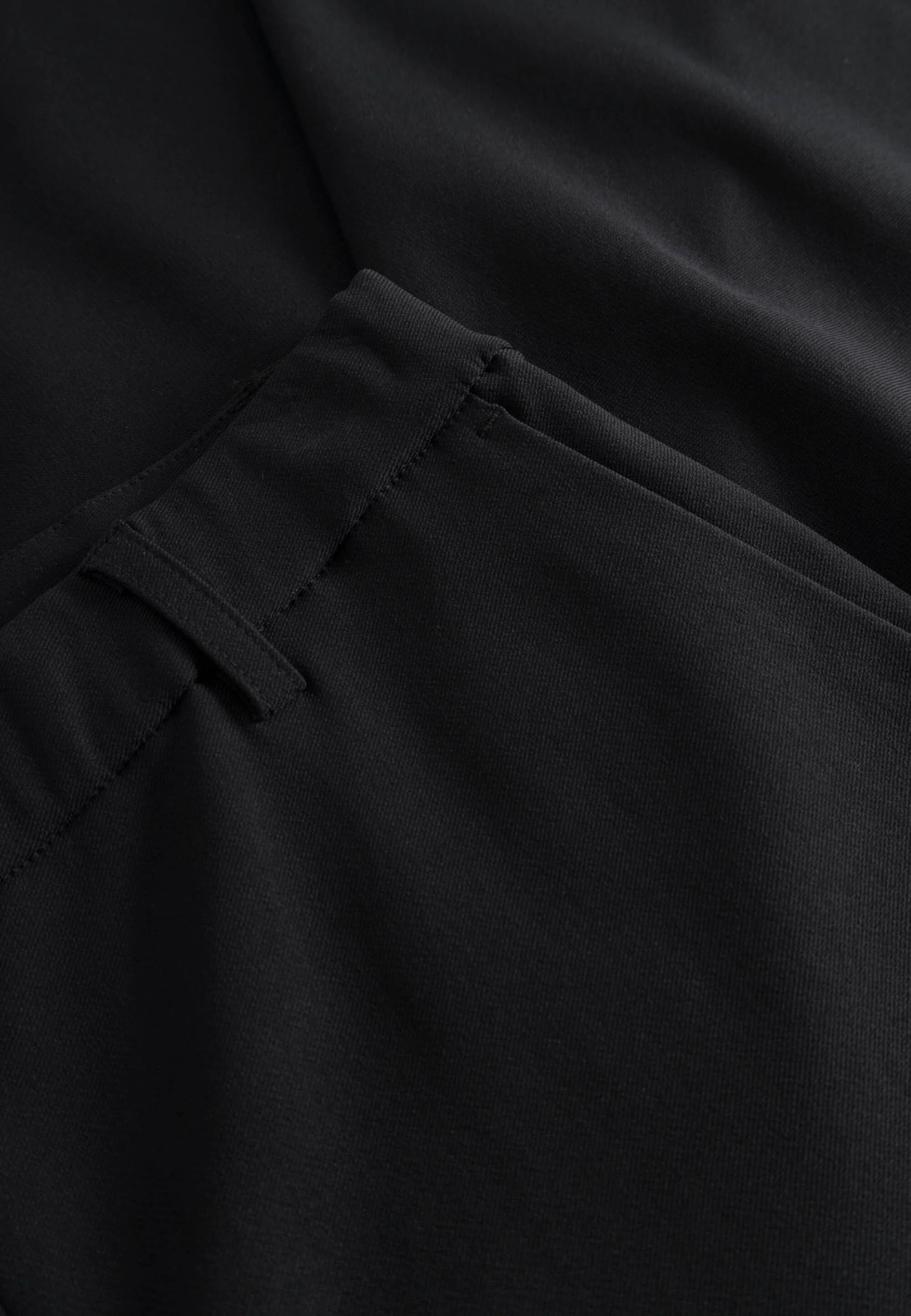 Zina Flare Regular - Medium Length - Black - Image 6
