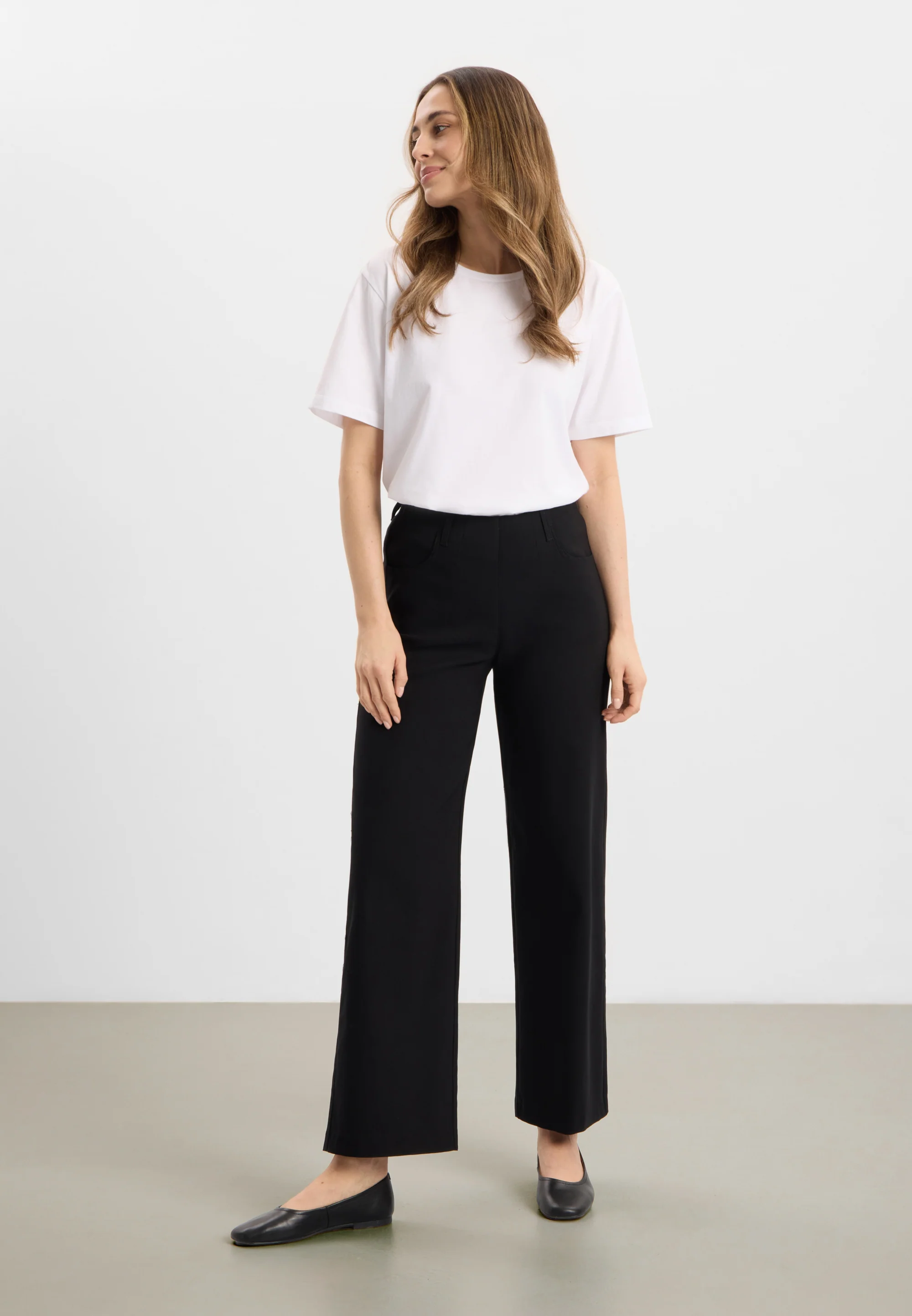 Donna Loose - Short Length - Black