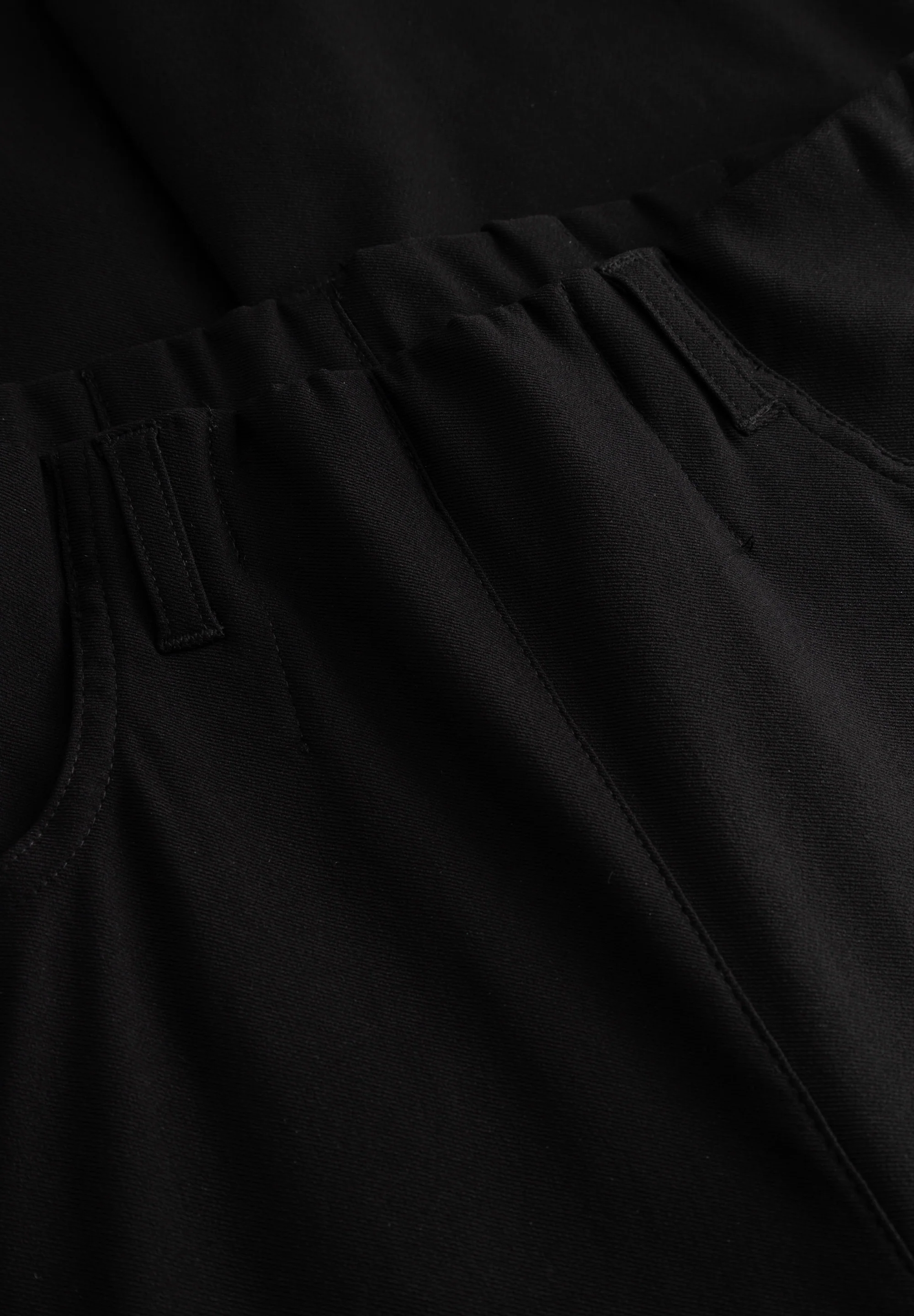 Donna Loose - Short Length - Black - Image 6