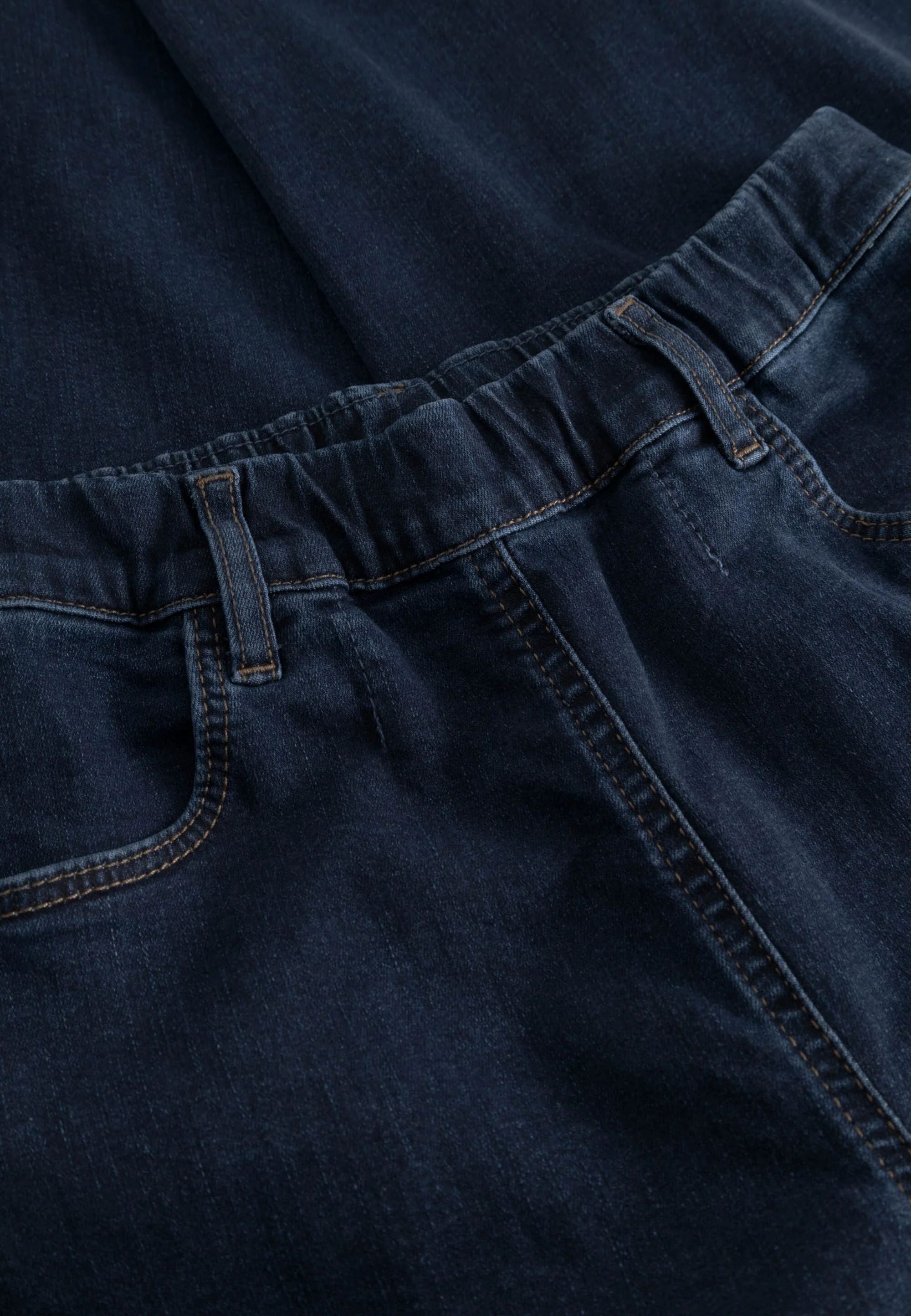 Donna Loose - Medium Length - Dark Blue Denim - Image 5