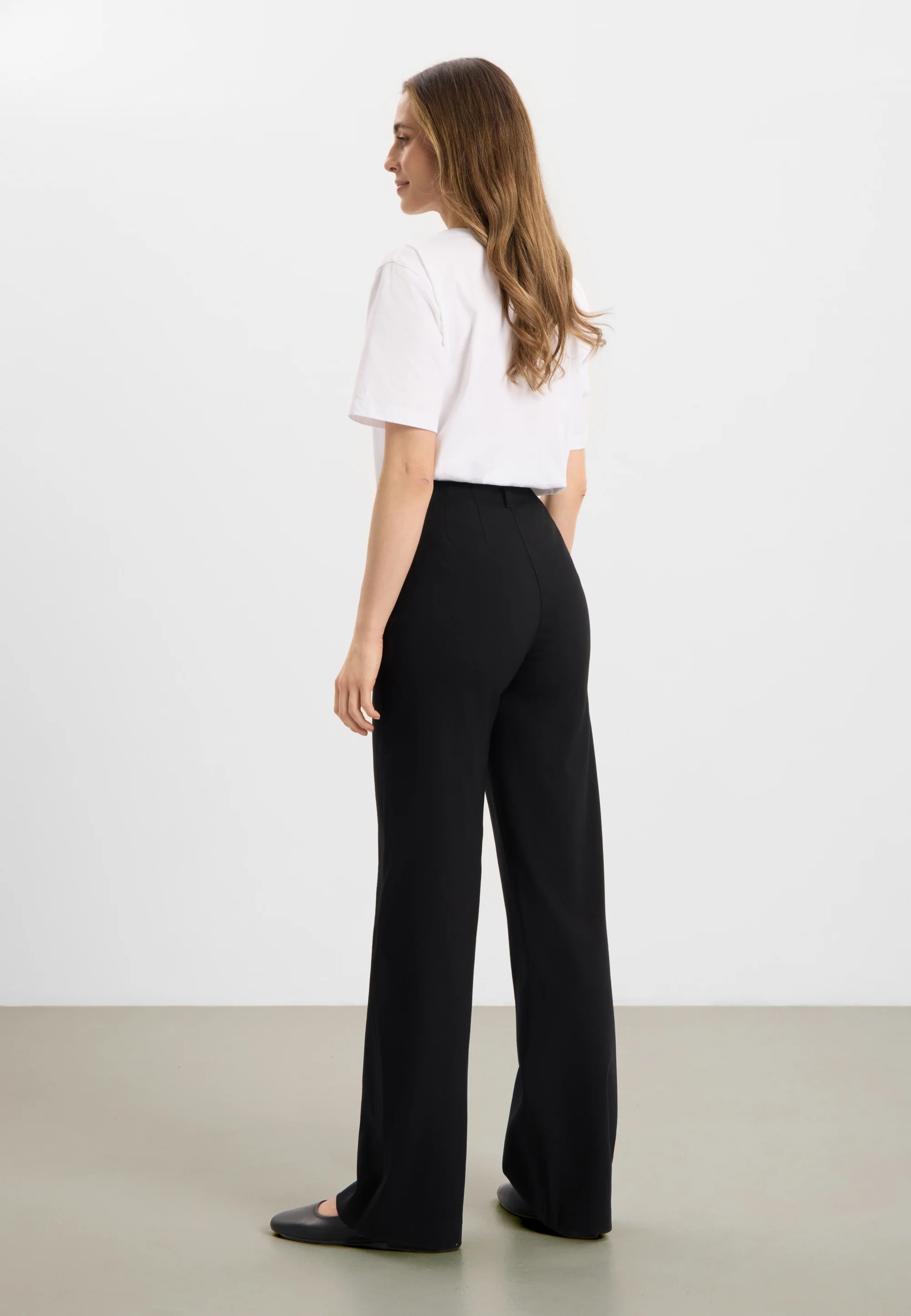 Donna Loose - Long Length - Black - Image 2