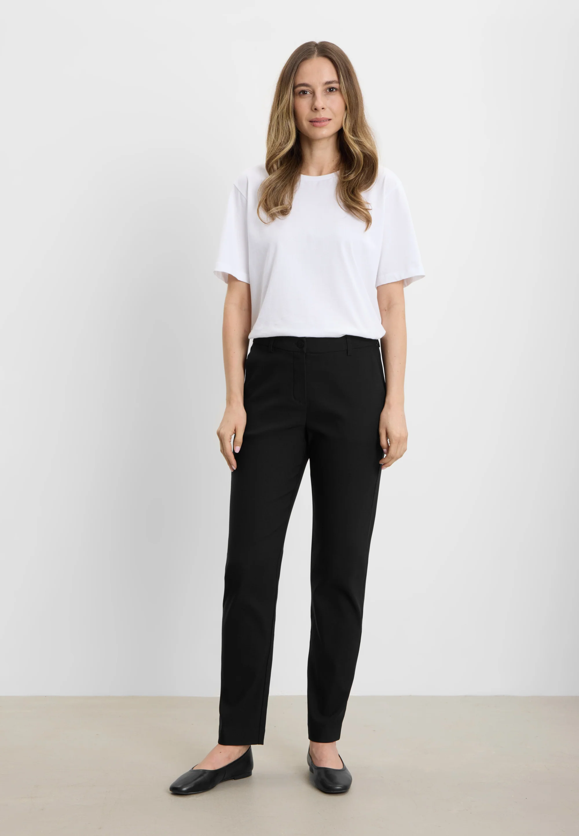 Julia Regular - Short Length - Black