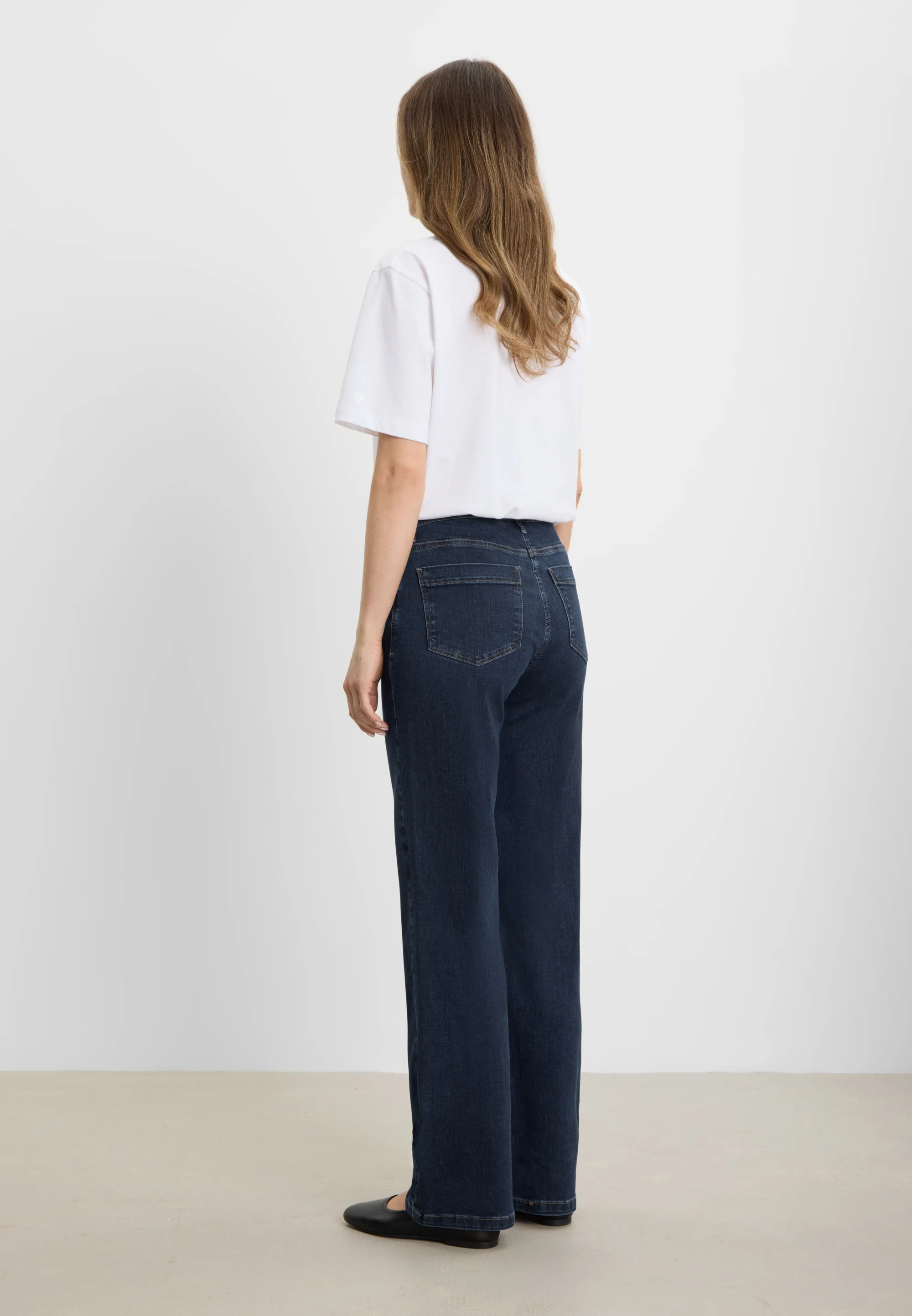 Amelia Straight - Medium Length - Dark Blue Denim - Image 3