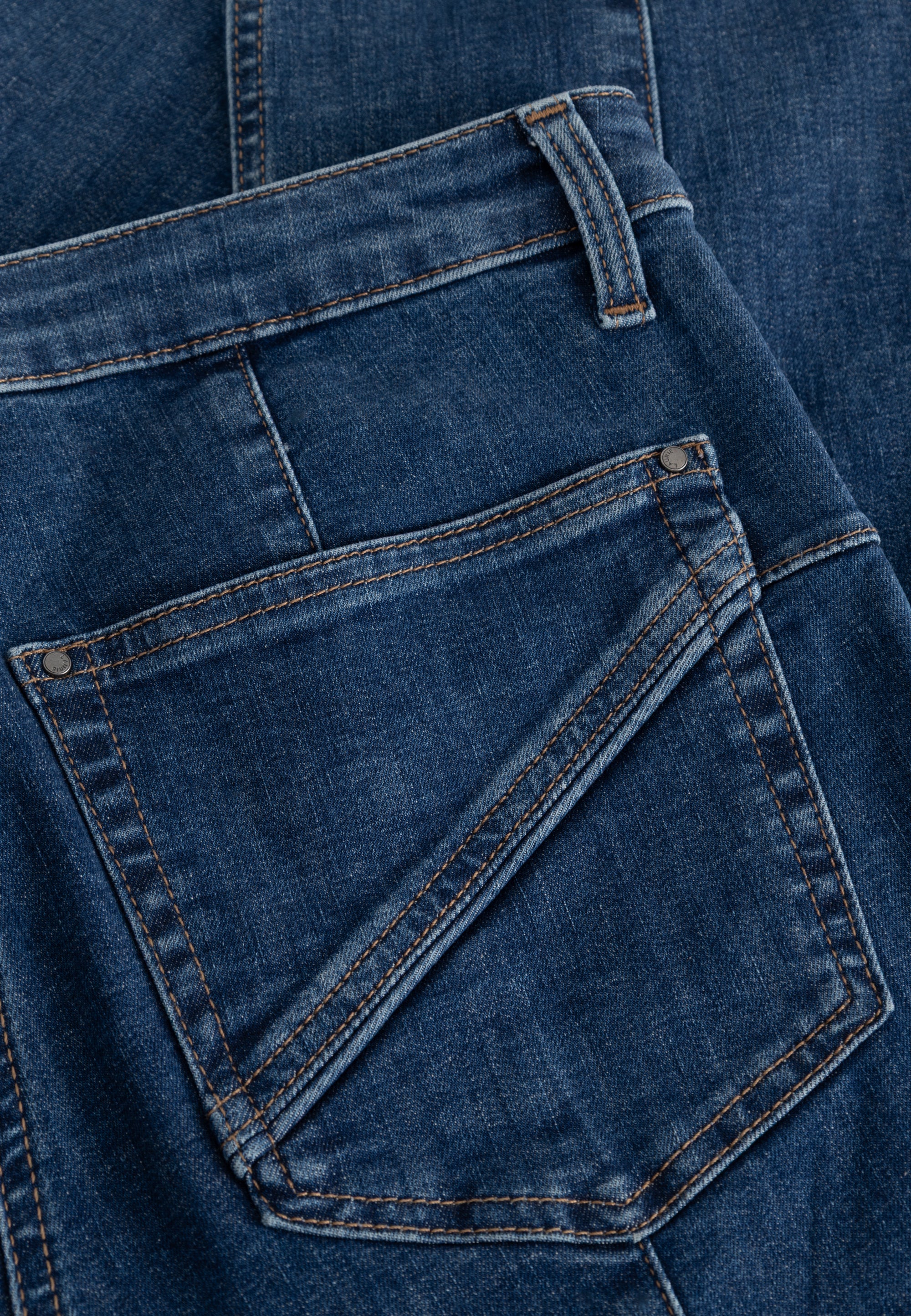 Slender Blanche Regular - Medium Length - Blue Denim - Image 5