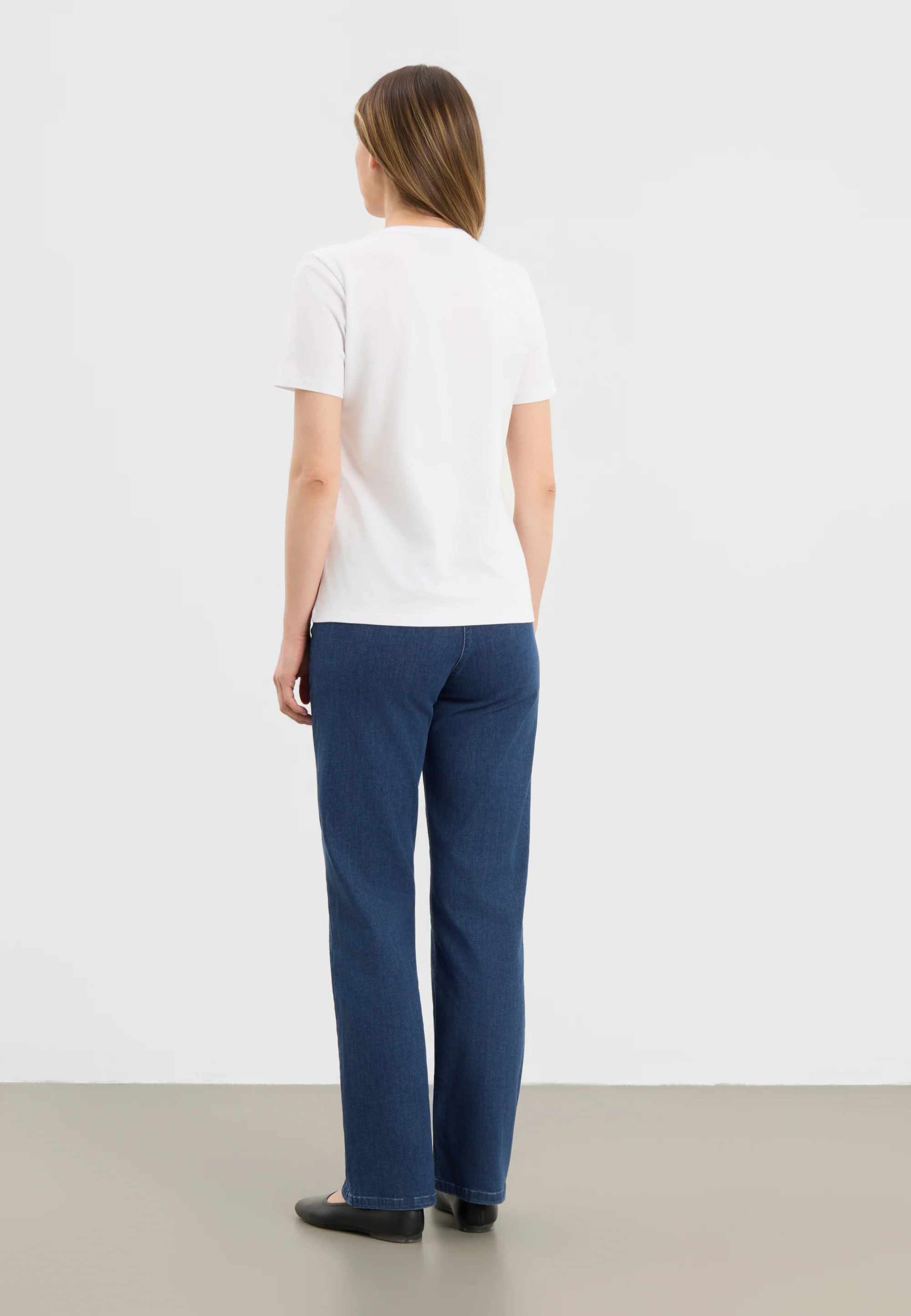 Amanda T-Shirt SS - White - Image 3