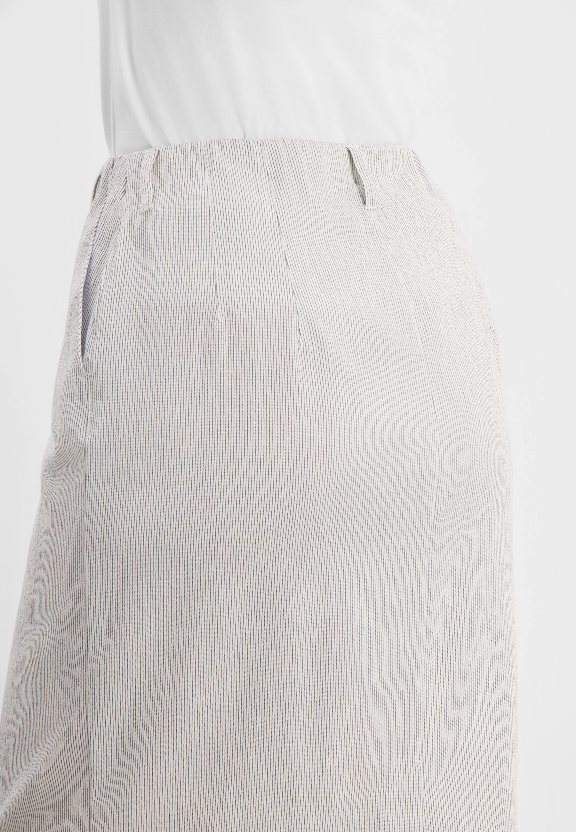 Simone Skirt - 62 cm. - White pinstripe - Image 6