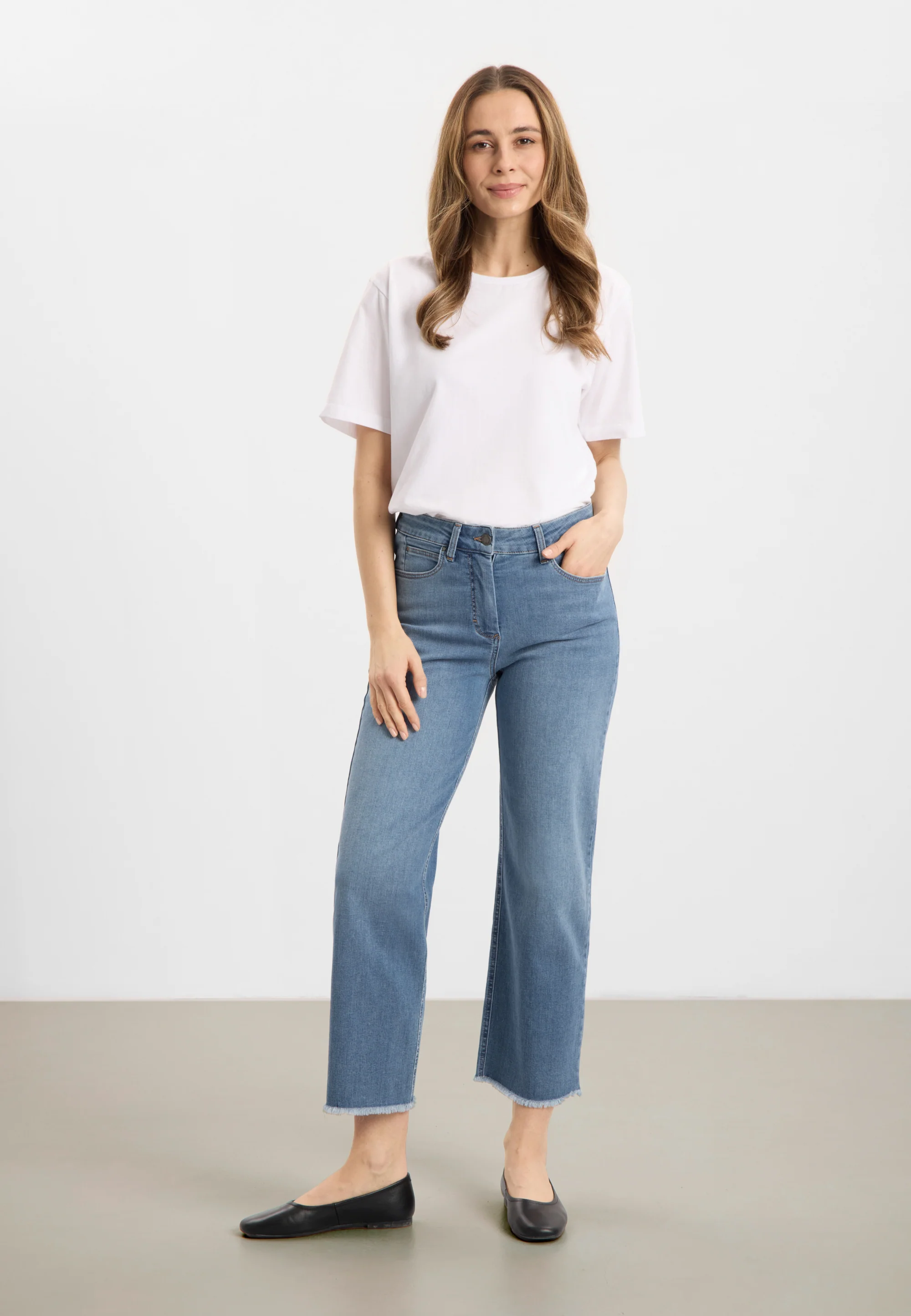 Amelia Raw Straight CL - Washed blue denim