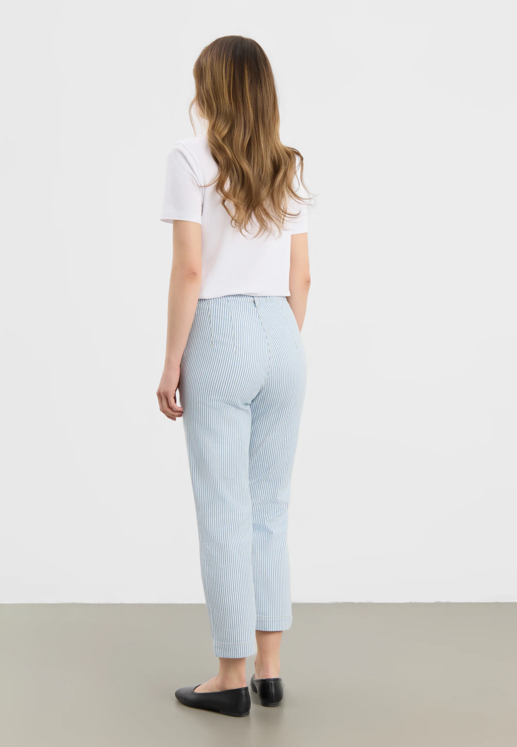 Taylor Regular CL - White blue stripe - Image 2