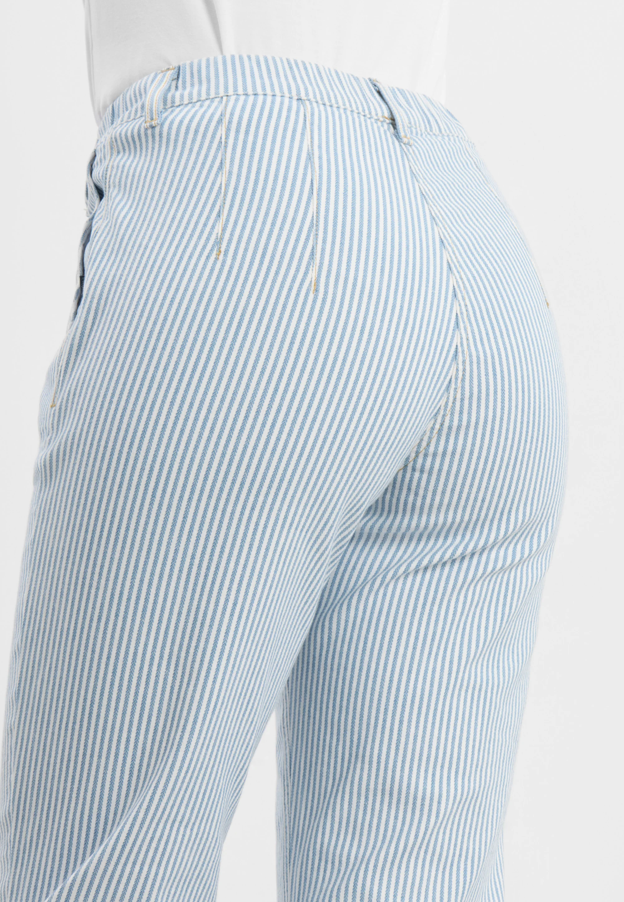 Taylor Regular CL - White blue stripe - Image 3