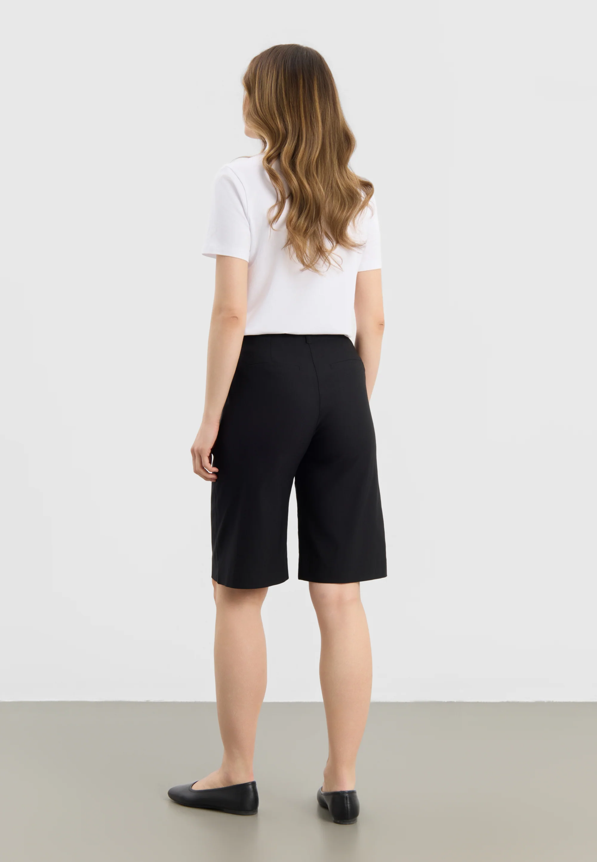 Tanya Loose Shorts - Black - Image 2
