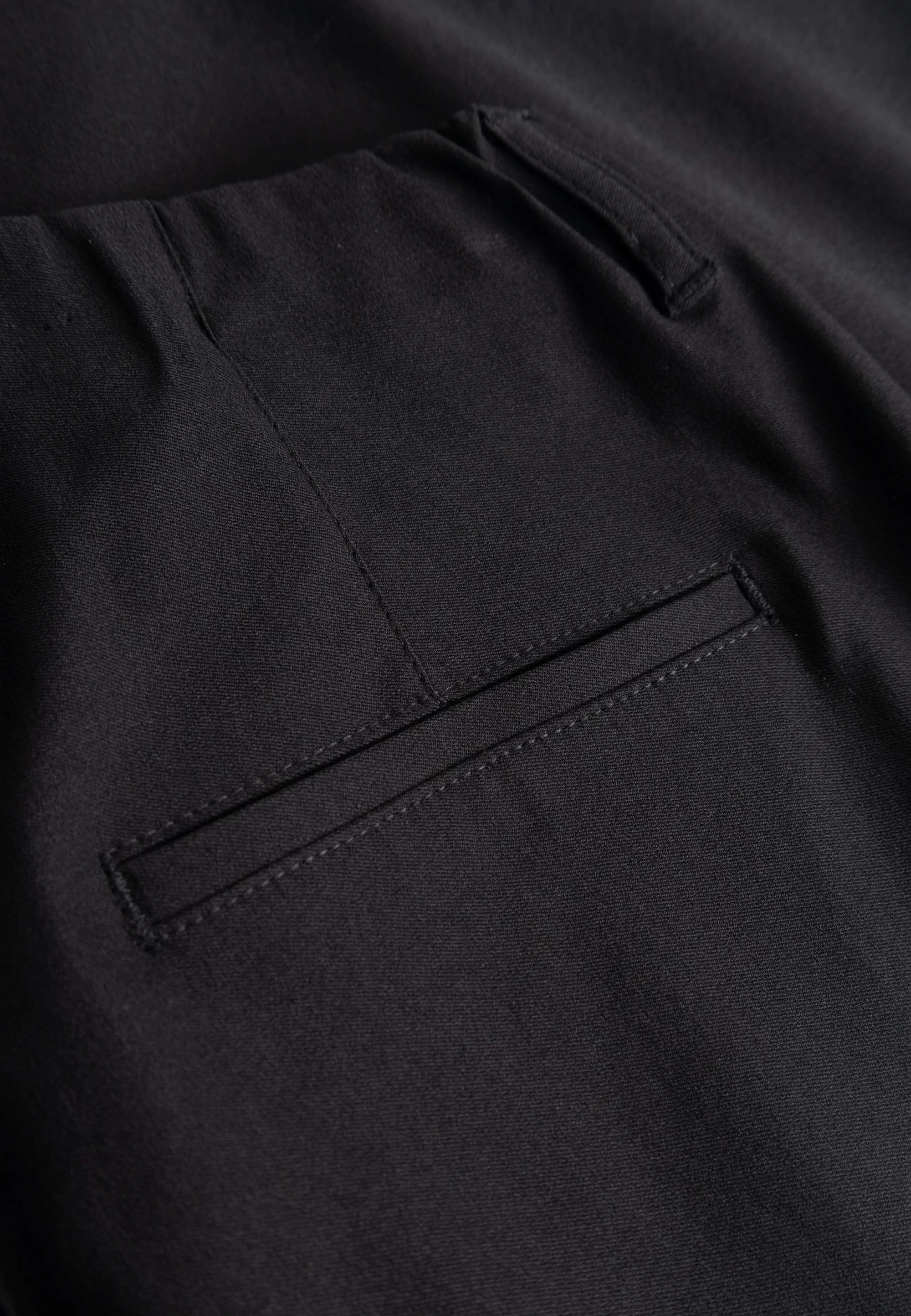 Tanya Loose Shorts - Black - Image 5