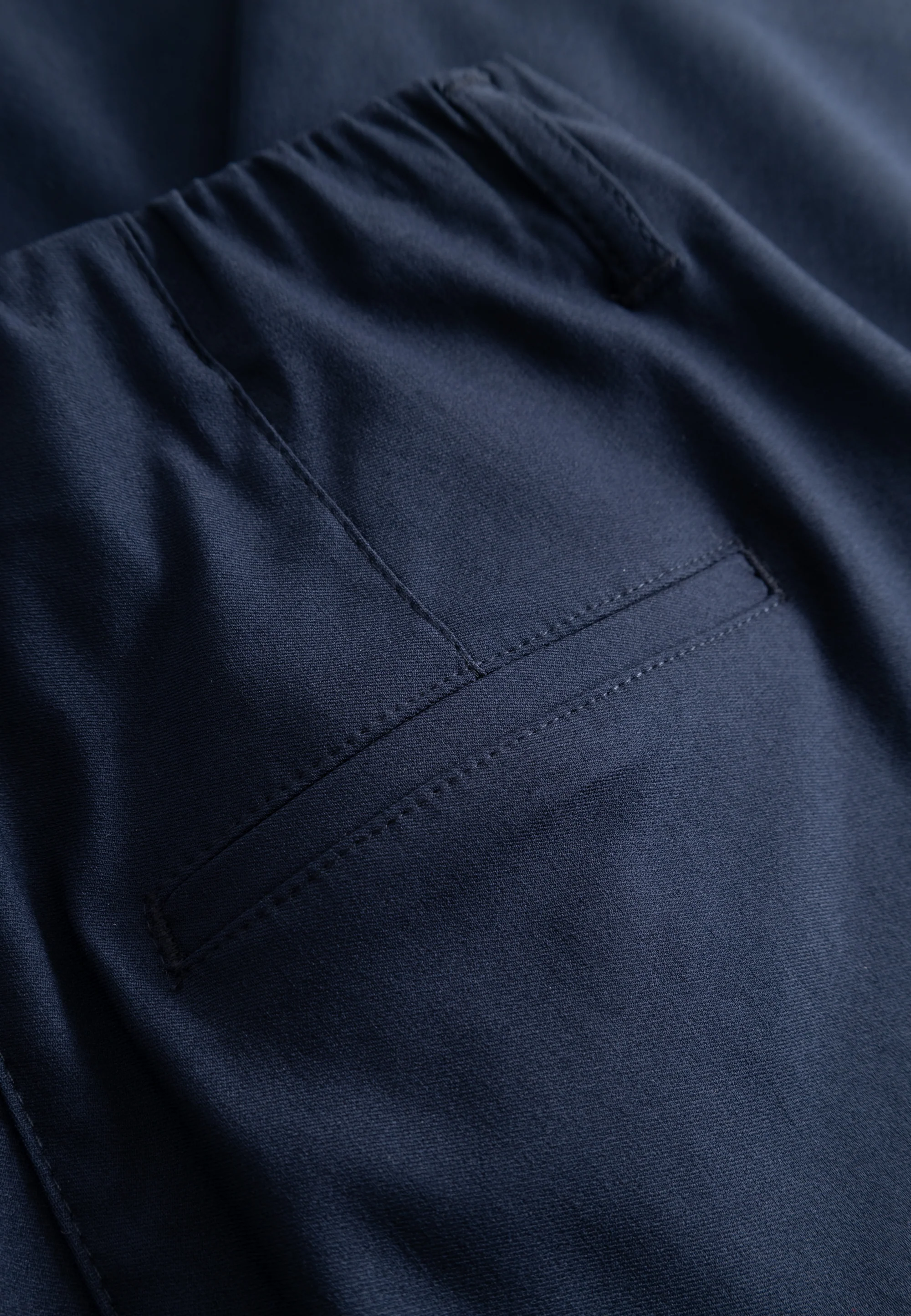 Tanya Loose Shorts - Navy - Image 5