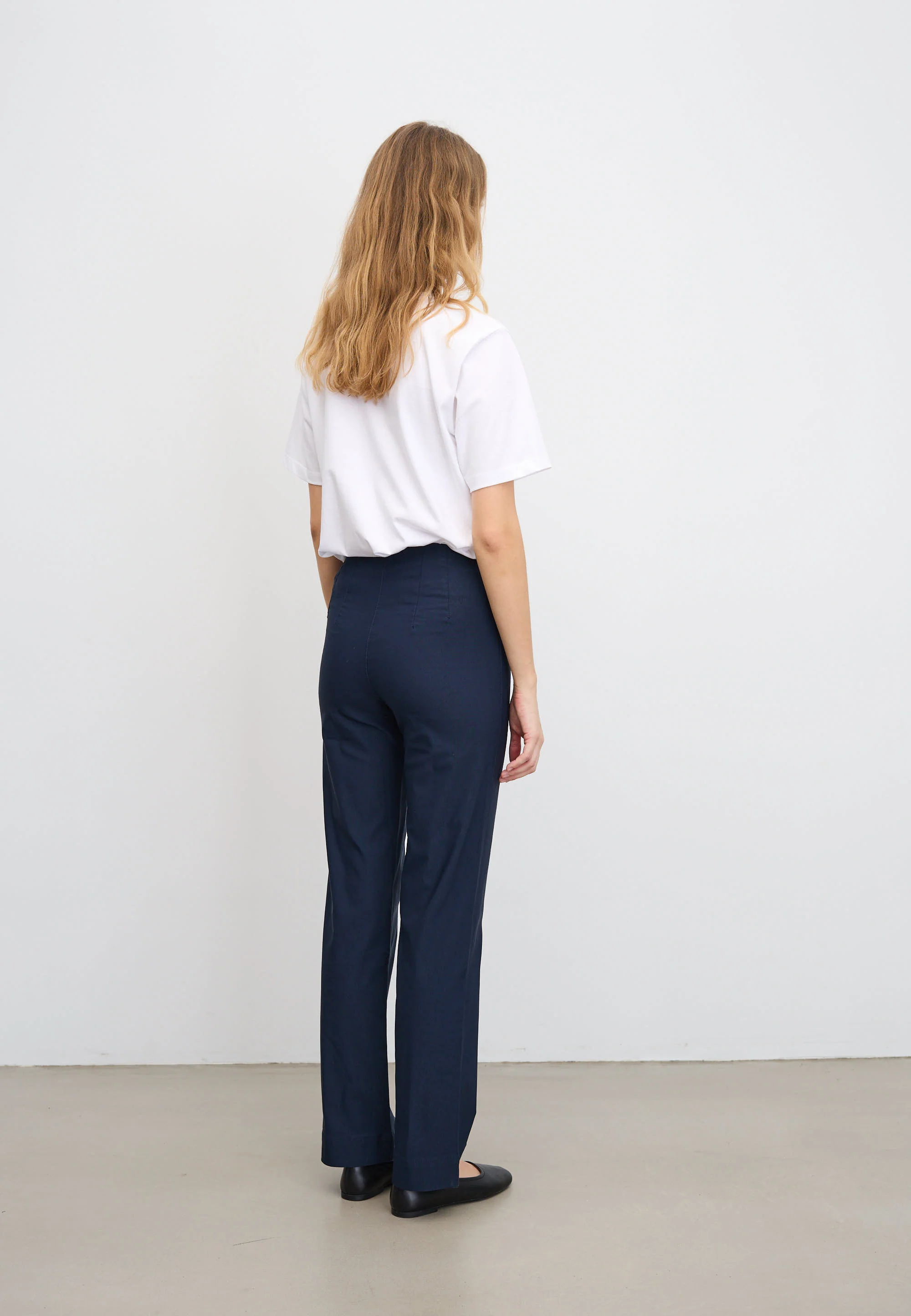Betty Regular - Medium Length - Navy - Image 3